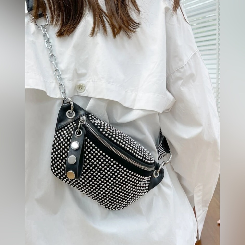 New Fanny Pack, Crossbody Bag - Picture 5 of 6
